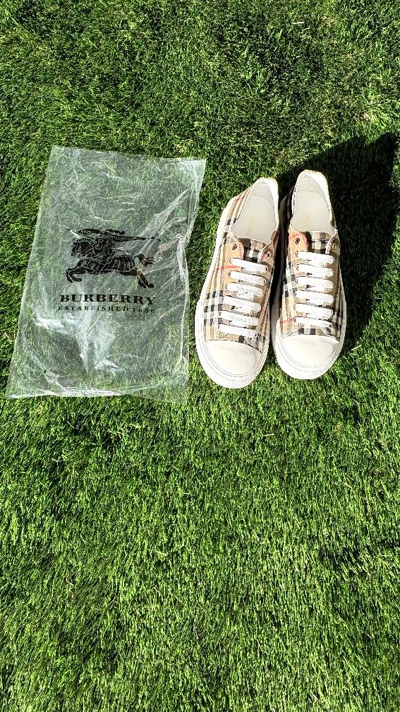 Burberry Shoes