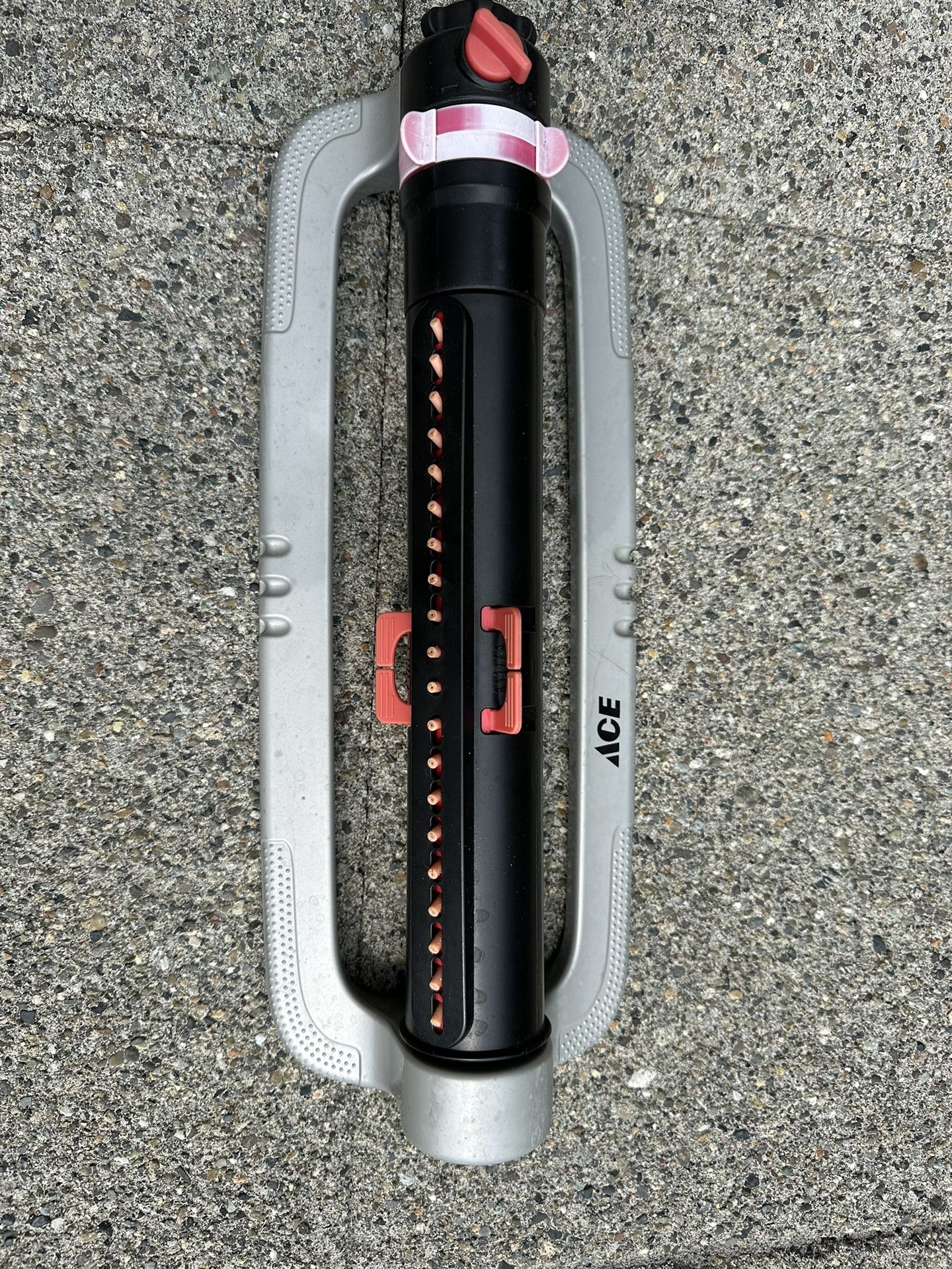 Metal sled Base Oscillating Water Sprinkler