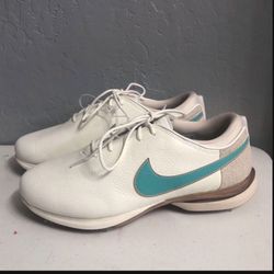 Brand New Nike React Golf Shoes Adult size men’s 11.5  Staying true to the sophistication of its predecessor, the Nike Air Zoom Victory Tour 2 brings 