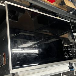 Wolf Built In 36” Wide Electric Cooktop 