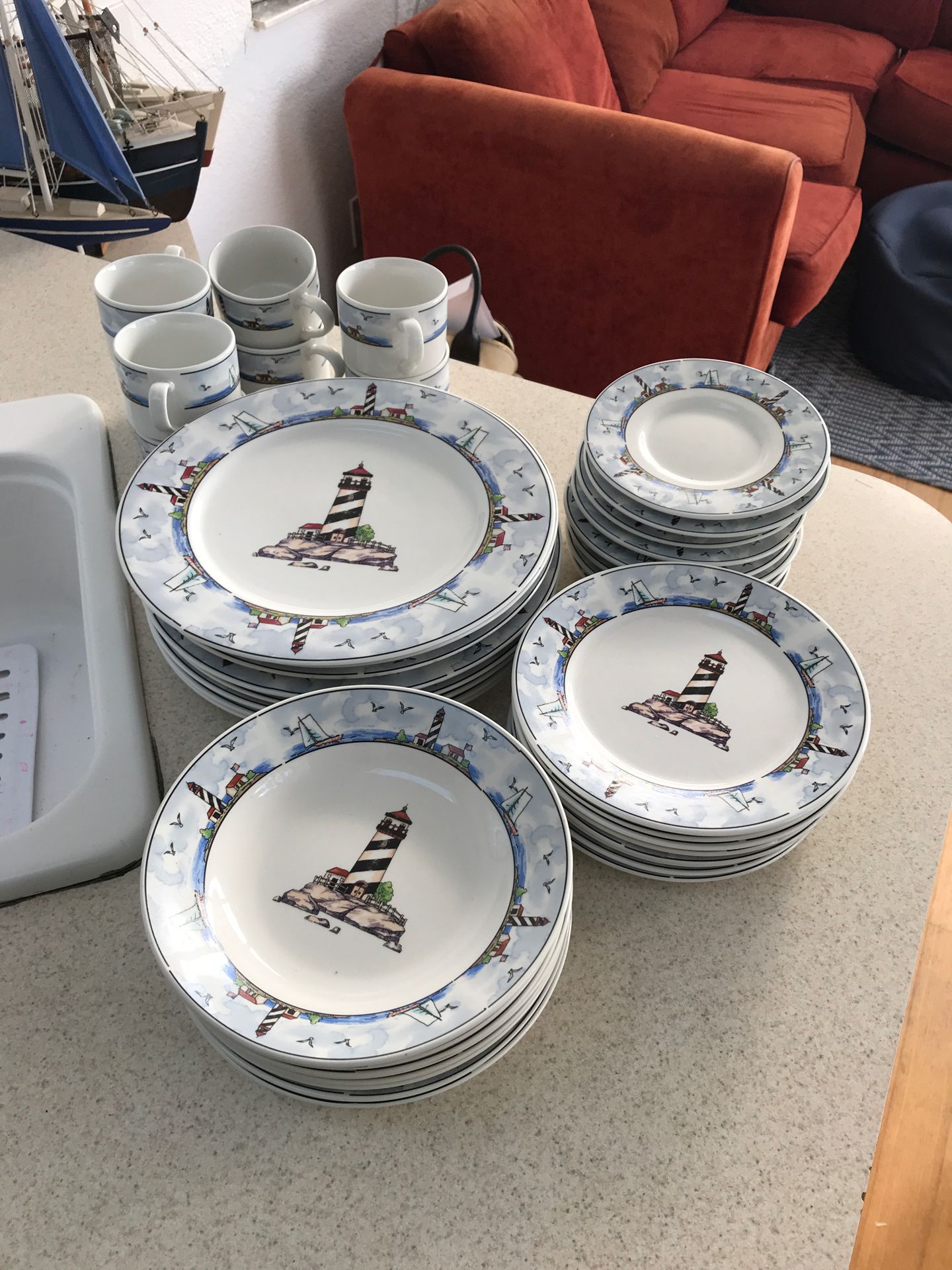 Totally Today Lighthouse Dish Set