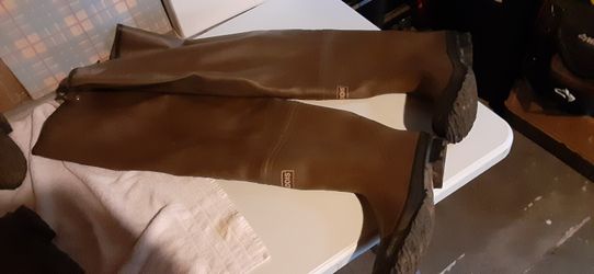 2 Sets Wadders For Fishing. Size 9 And 12.