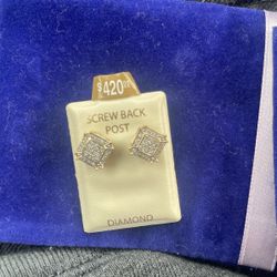 10k Diamond Earrings 