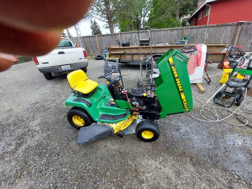 John Deere LX173 riding mower - $650 (Puyallup)