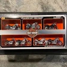 Maisto Harley-Davidson Motorcycles Special Edition FLSTF Street Stalker 1:18