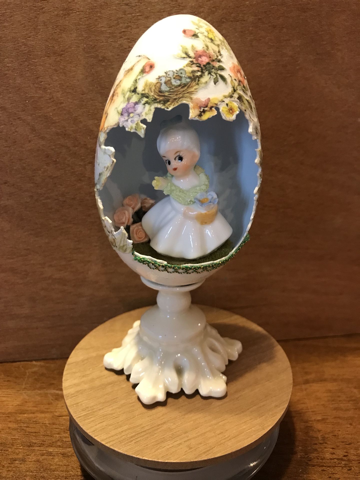Gorgeous!! Painted Handmade Goose Egg