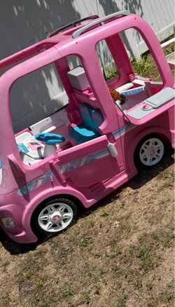 Barbie camper—( huge).