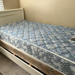 Twin Bed And Good Matress