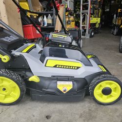 RYOBI 40V CORDLESS BRUSHLESS SELF-PROPELLED LANW MOWER KIT BATTERY AND CHARGER NEW 