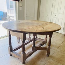 Antique Gate-leg Dining Table — Solid Oak 