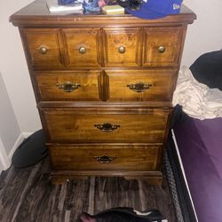 Dresser