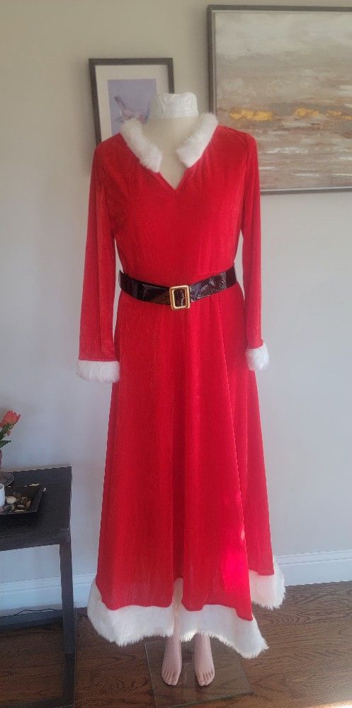Deluxe Velvet Women Christmas Long Dress. Size L. Belt included.( Costume)