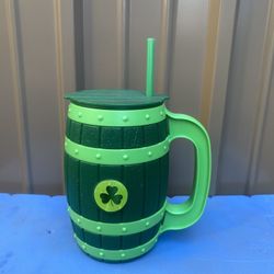 St. Patrick’s Day Shamrock Barrel Tumbler With Straw 7” Tall