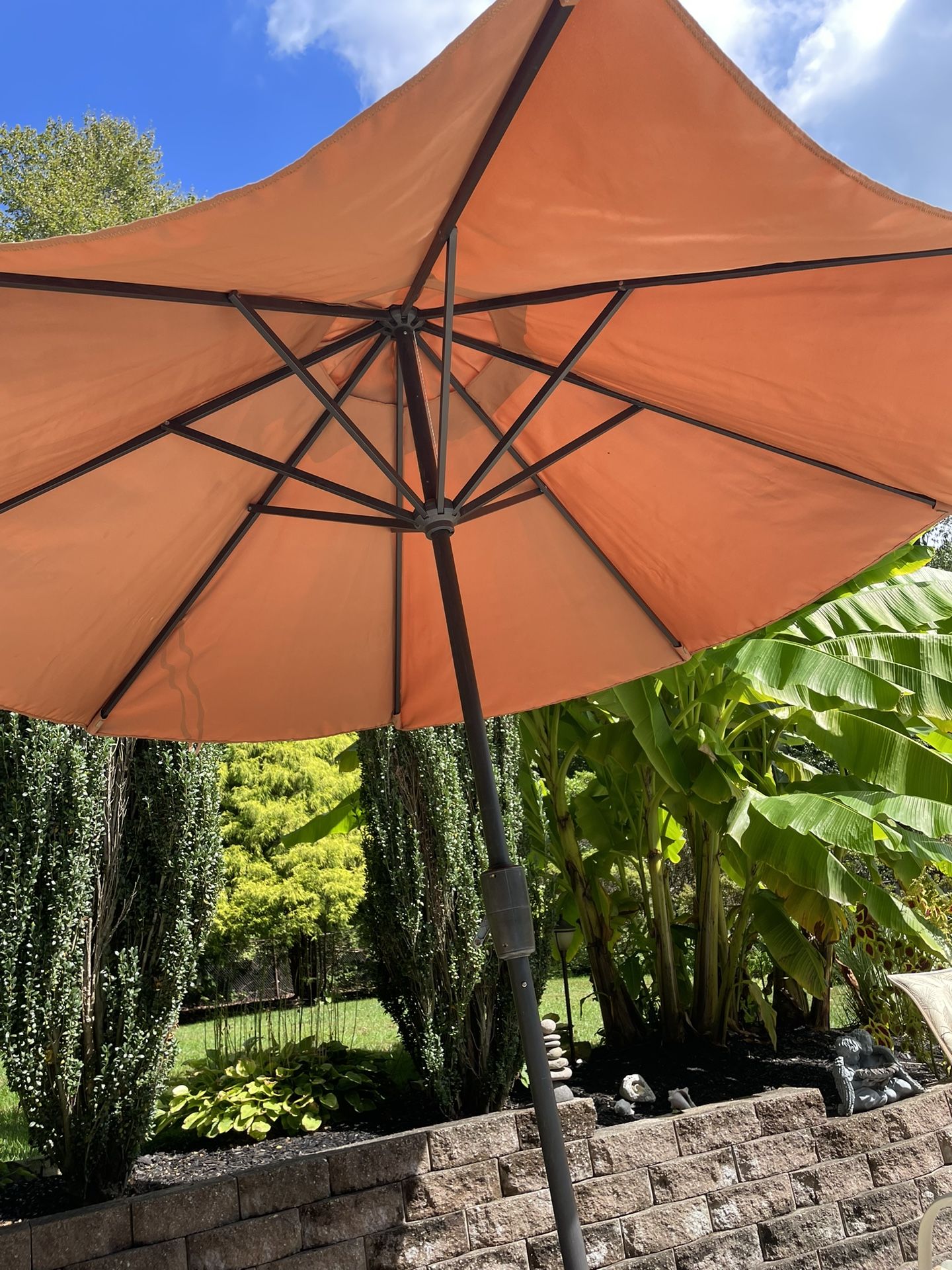 Front gate Umbrella Stand/table With Umbrella Included