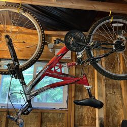  Adult Mountain Bikes 