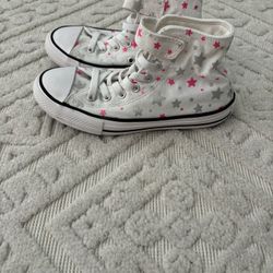 Girls Converse Size 2.5