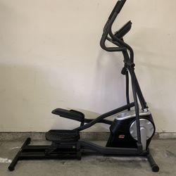 Elliptical PROFORM with COVER * $220 OBO