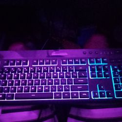 Corsair LED keyboard 🔥 Pick Ups Only 