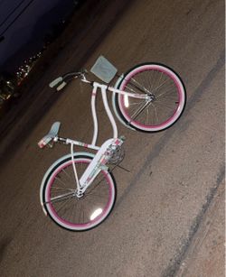 Girls beach bike