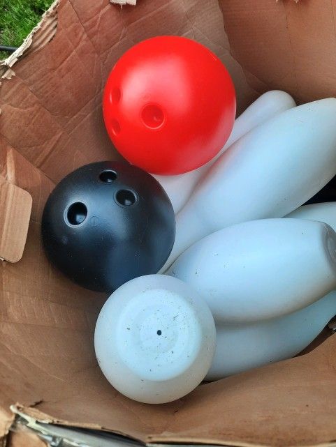 Kids Bowling Game