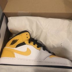 Jordan Mid 1