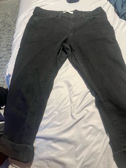Black Capri jeans
