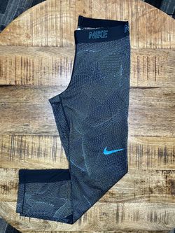 Women’s Nike Pro Leggings
