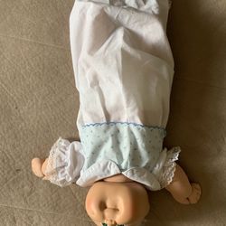 Old Xavier Roberts cabbage patch doll