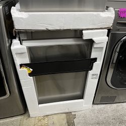 NEW SAMSUNG STAINLESS STEEL DISHWASHER ( WITH COSMETIC BLEMISH )