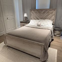 Full Size Bed Room Set