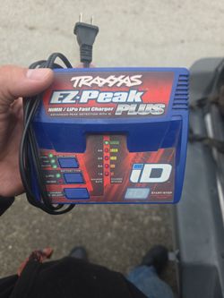 Traxxas lipo and nickle battery charger