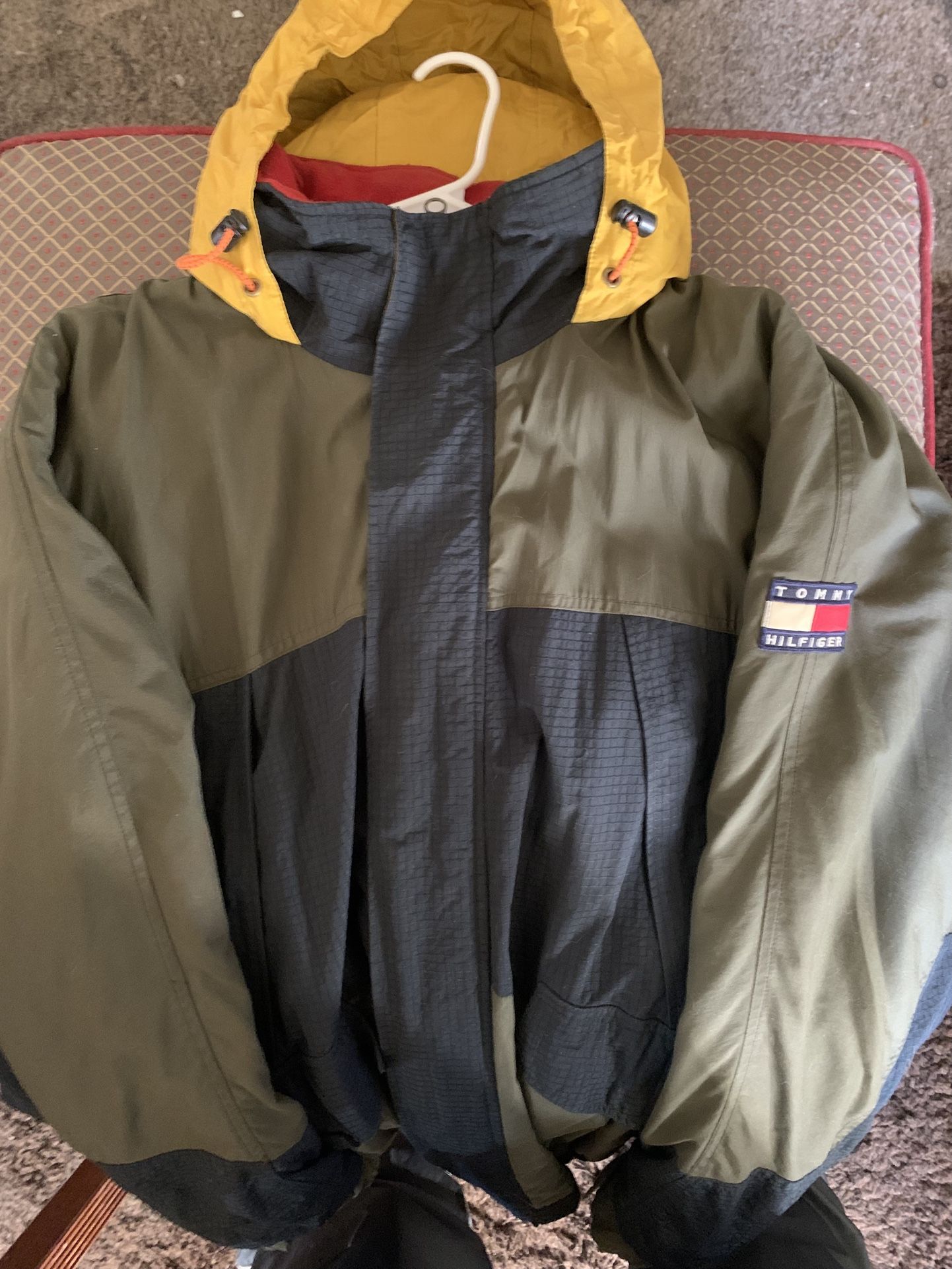 Vintage Tommy Hilfiger Outdoors Jacket 2XL Multicolored