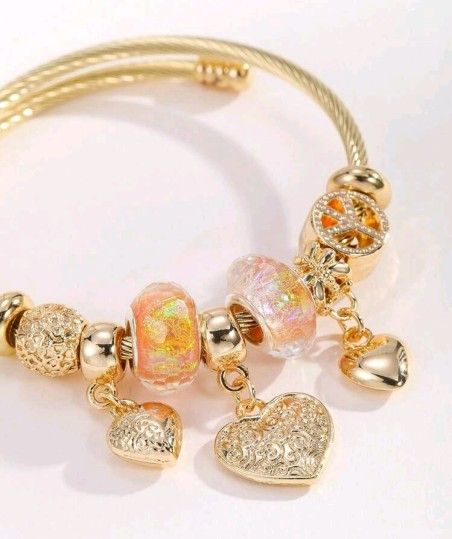 WOMEN'S CHARM BRACELET