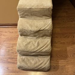 Dog stairs -4 Step beige - soft foam padding- Senior and small pets To Access High Beds/Couches