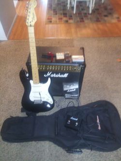 Fender Squier Bullet and Marshall MG50DFX package