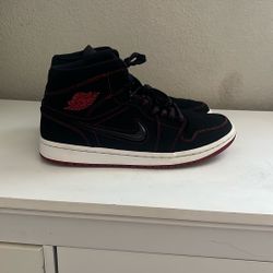 Fly With Me Air Jordan 1 Mid Mens size 8