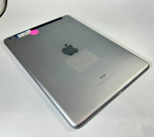 🍎 iPad 5th Gen 9.7” 32GB Cellular Unlocked See Description