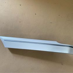 98-02 LX 470 Left Rear Quarter Panel Moulding White OEM