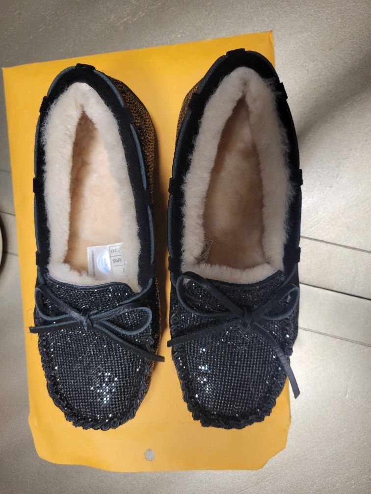 UGG Slide Shoe