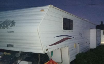 2003 Thor Tahoe M-21 MB GL 5th Wheel
