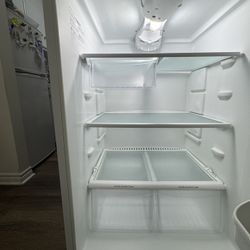 Kenmore Refrigerator 