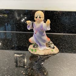 Chinese Shaolin Monk Figurines in Kung Fu Stance Ceramic Resin 4.5” by MAXIMARK