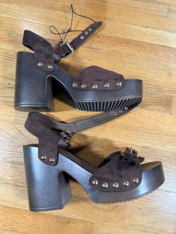 Madden Girl Brown Studded Platform Sandals Women’s 8M Chunky Heel