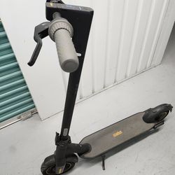 Ninebot Segway ES2 Electric Scooter – Foldable, Lightweight, Runs Perfect