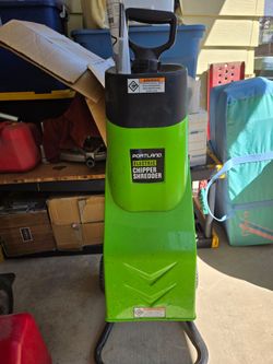 Portland Electric Chipper  1 1/2" Capacity