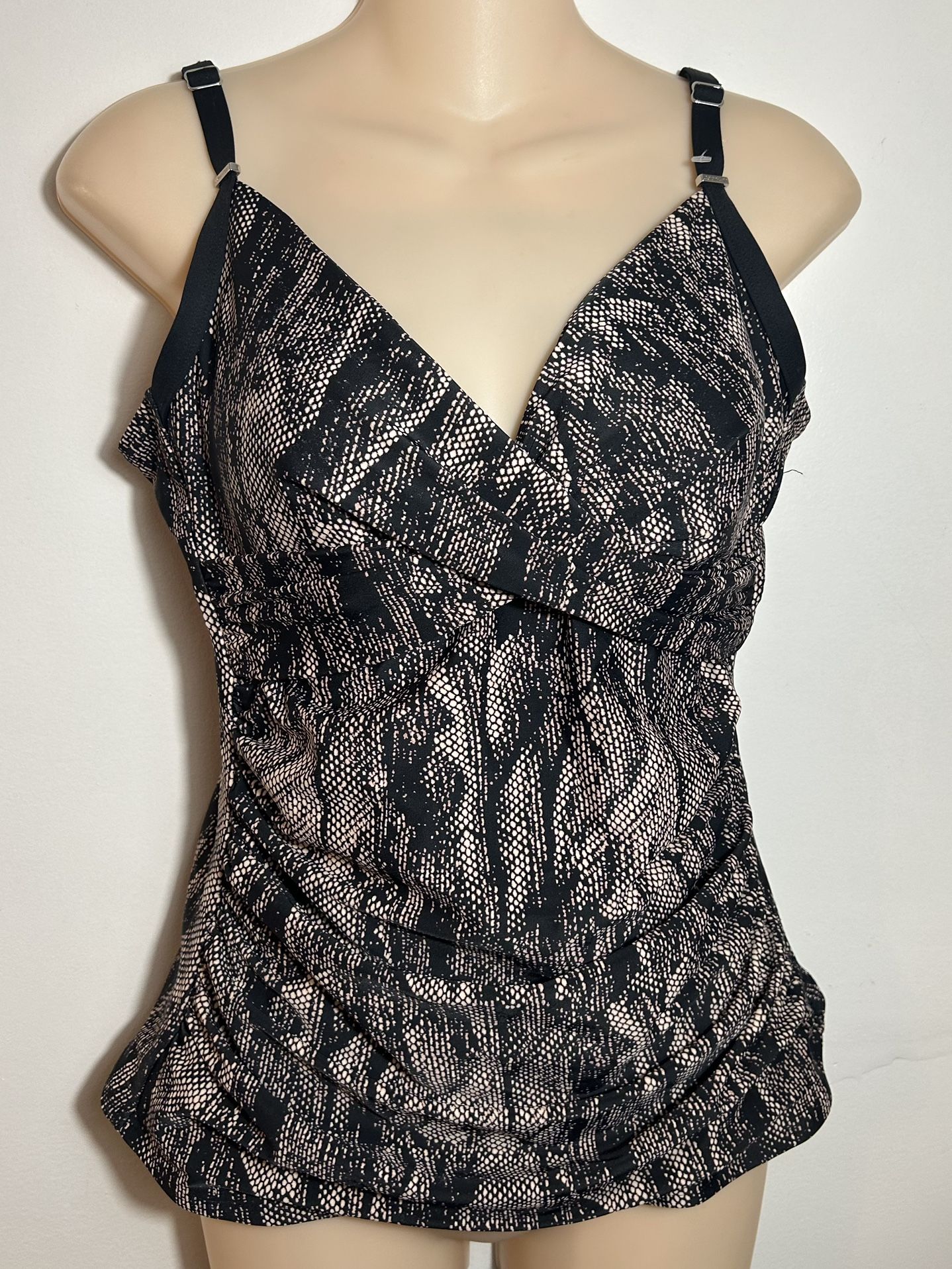 Women's beach top. Size L. $28.
