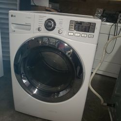 Lg Set Electric Dryer And Washer 