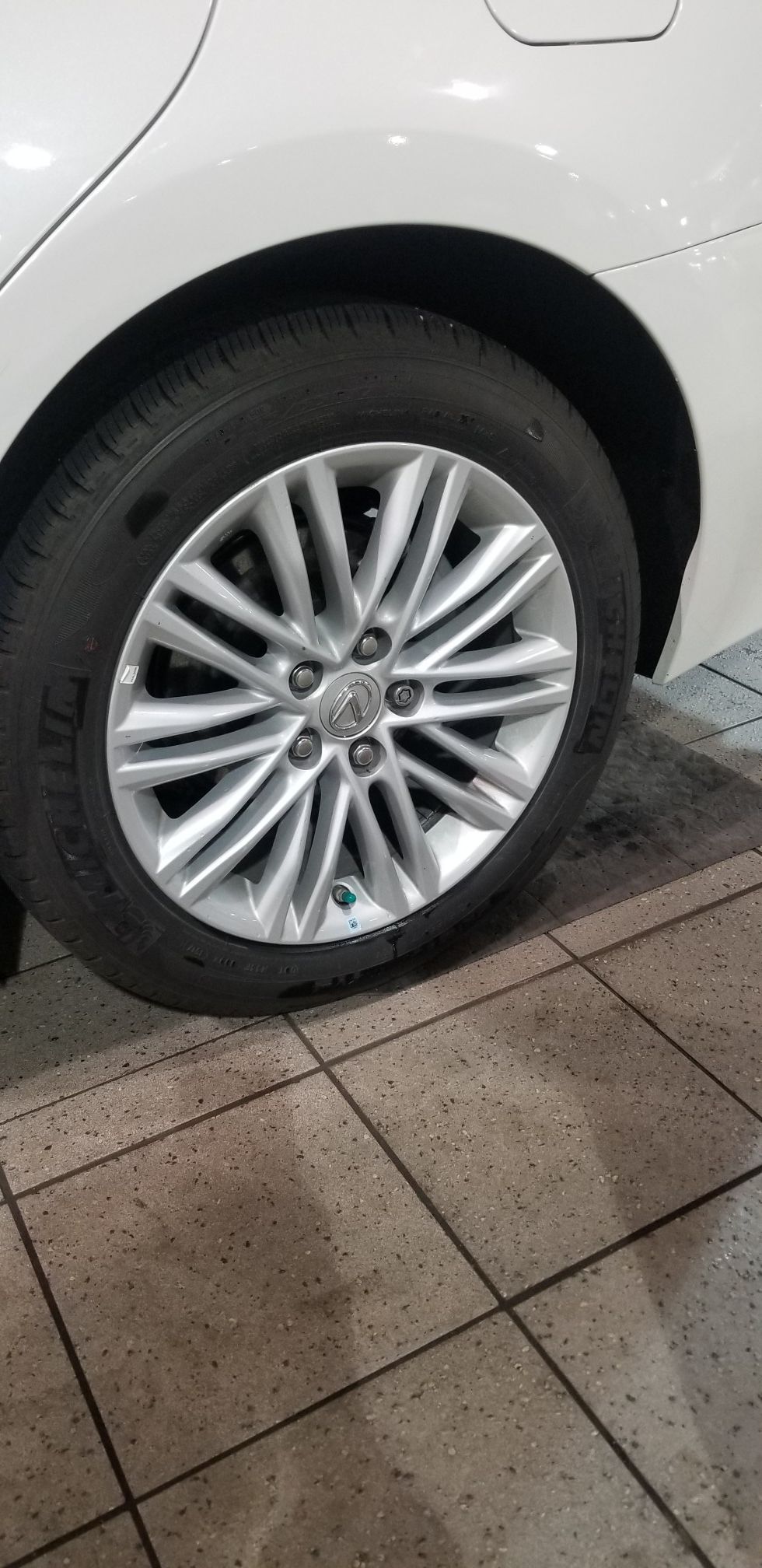 Lexus ES350 rims (4)