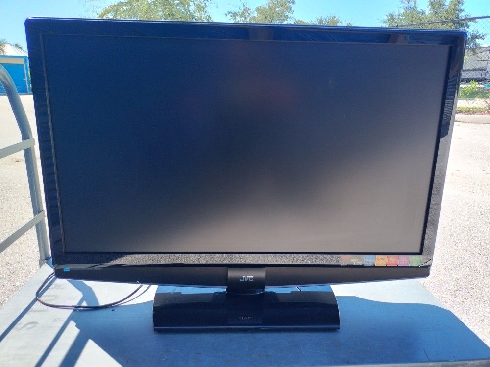 JVC 42" TV