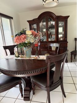 Dining room set plus cabinet